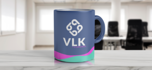 Taza con el logo de VLK